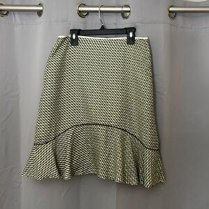 Banana Republic Size 2 Silk Skirt.